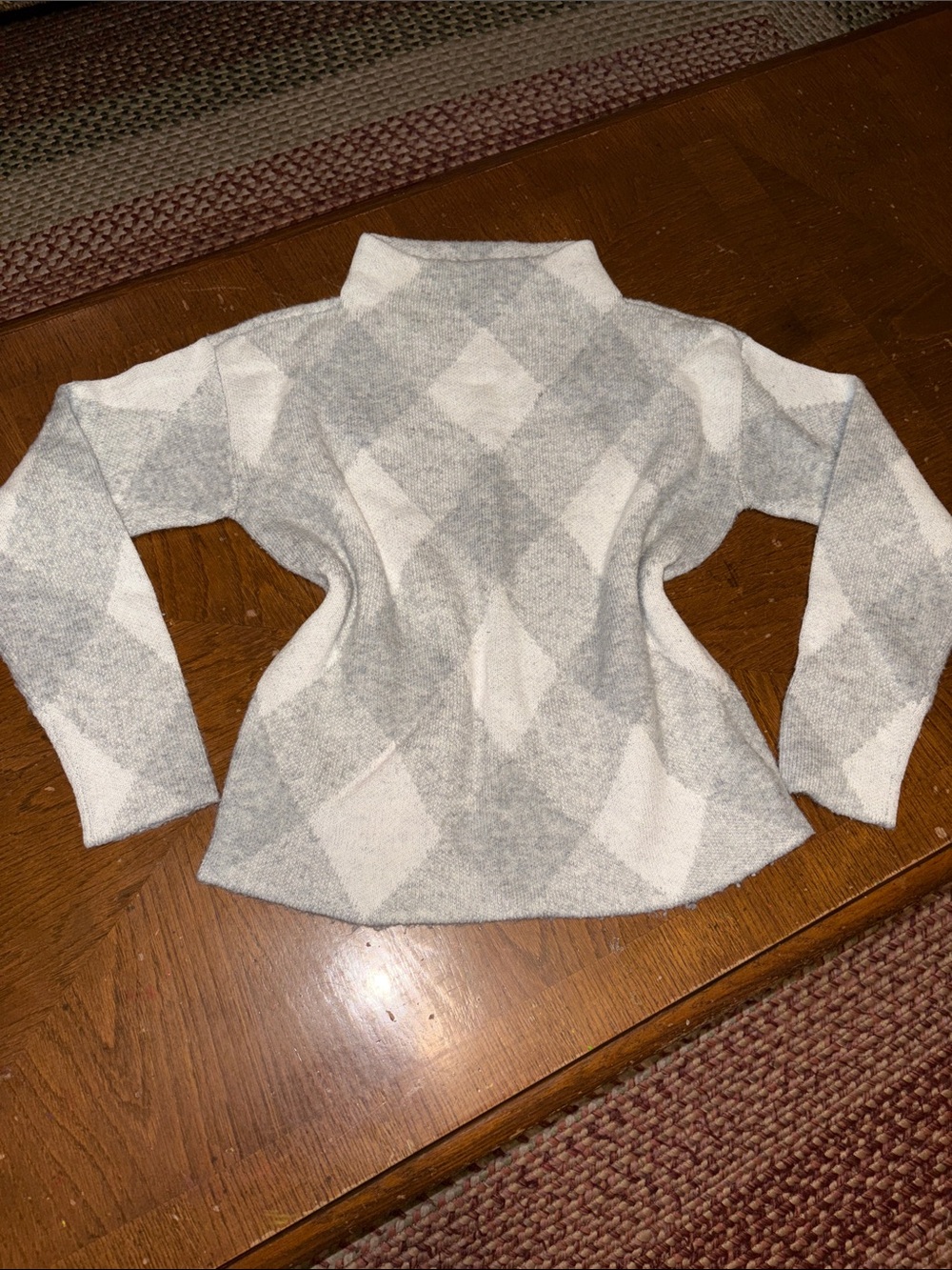 Ann Taylor Cozy Gray & White Argyle Funnel-Neck Women's Sweater